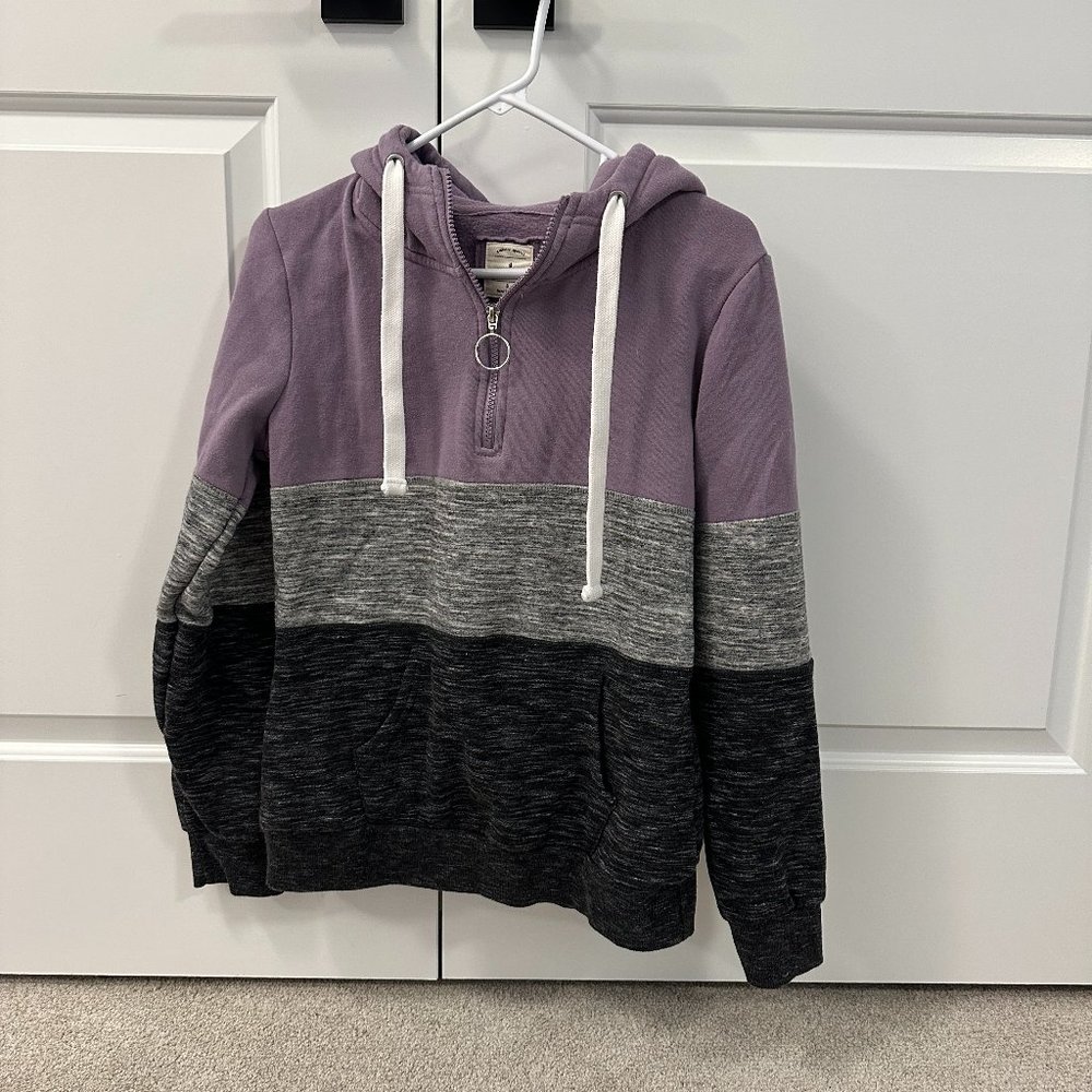 Like New esstive Hoodie S